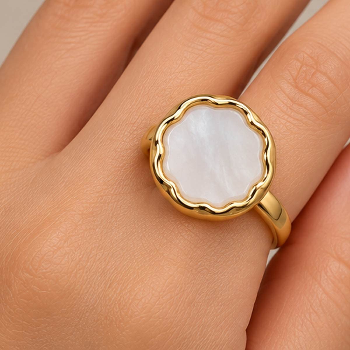 Stainless Steel Wavy Round Statement Ring – 2 Colours — image 4